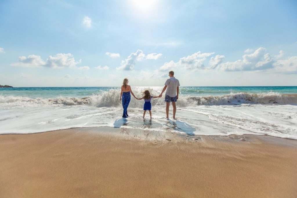 vacance à la plage avec maman